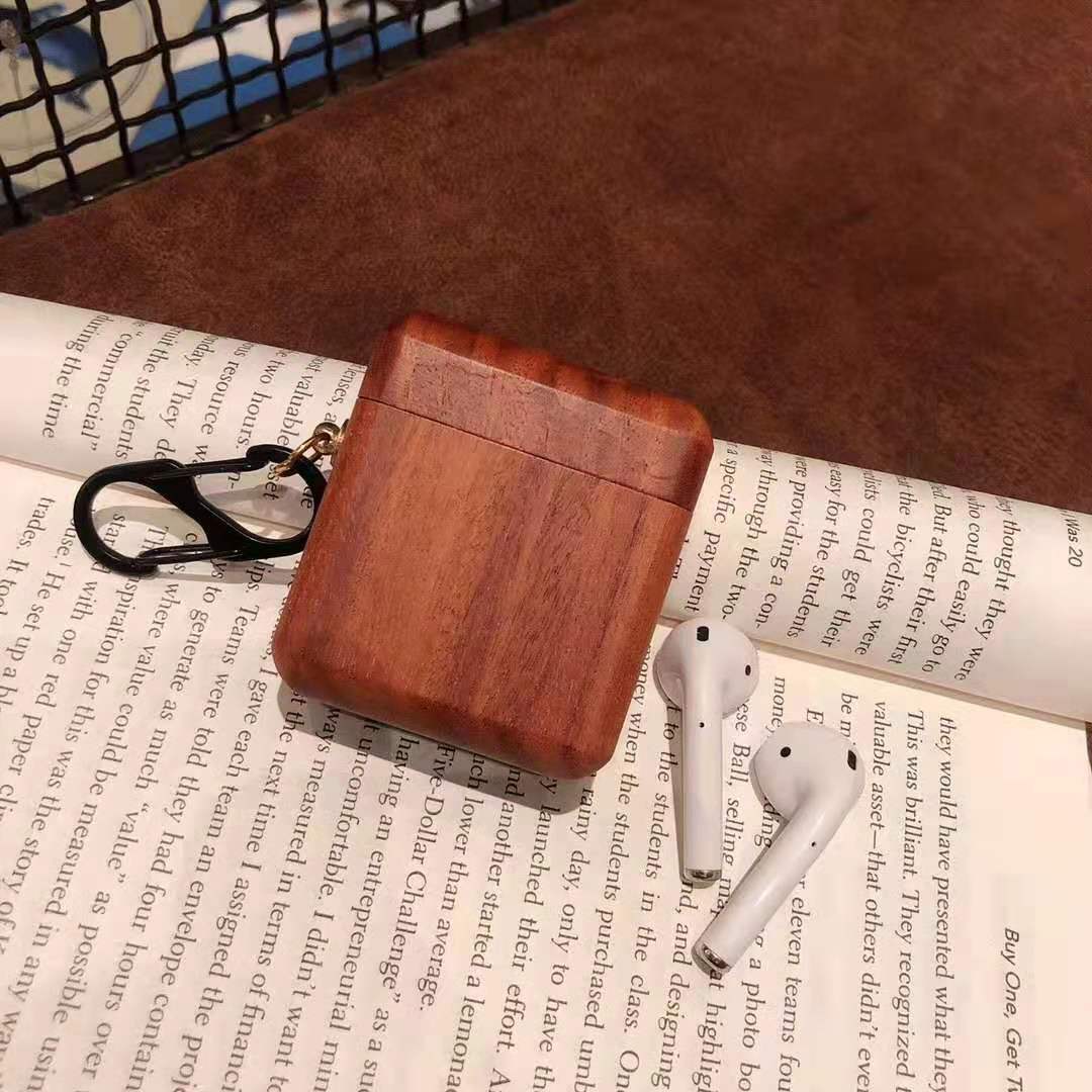 Coque AirPods en bois naturel – Élégance minimaliste 🍂