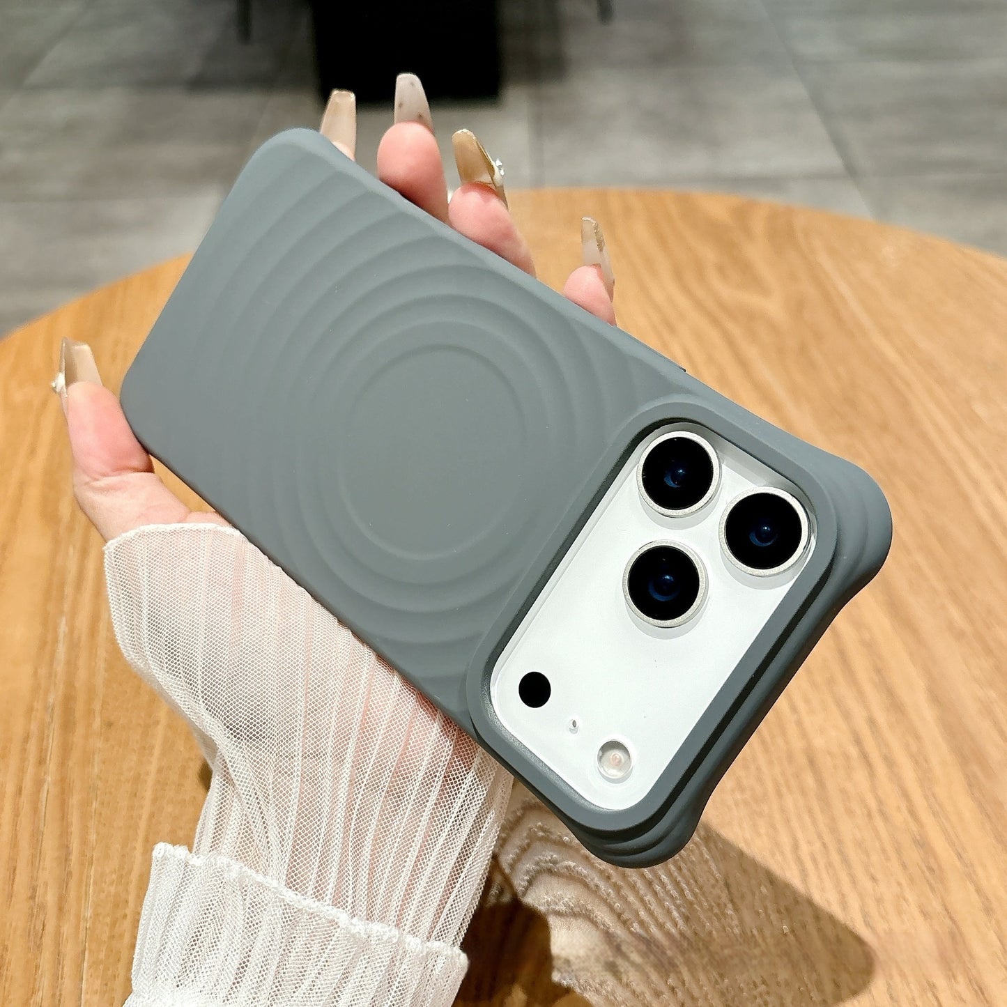 Coque Ondulée Magnétique 🌊
