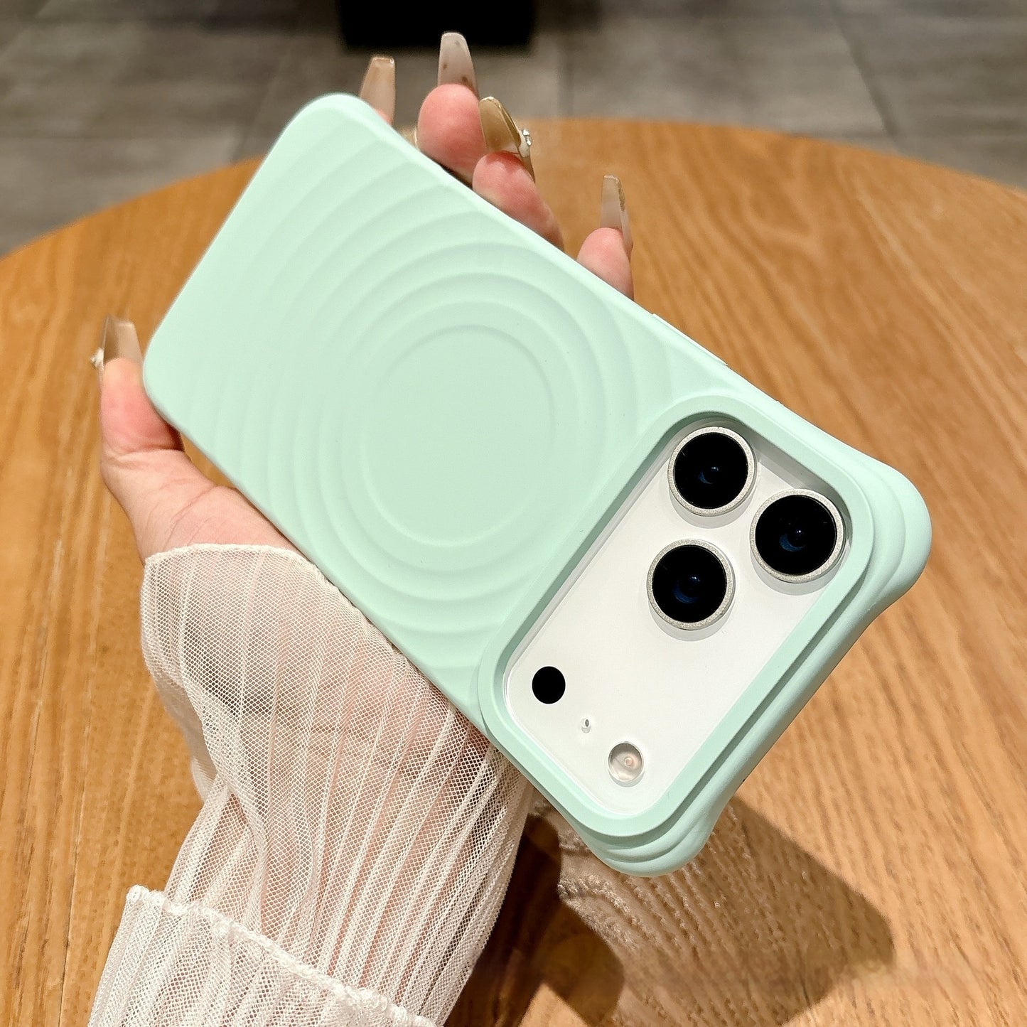 Coque Ondulée Magnétique 🌊
