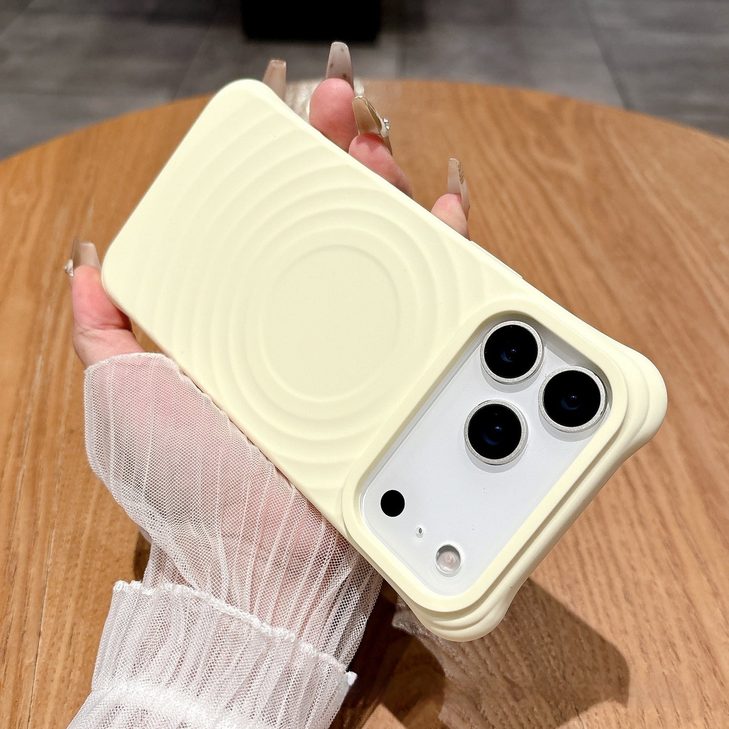 Coque Ondulée Magnétique 🌊