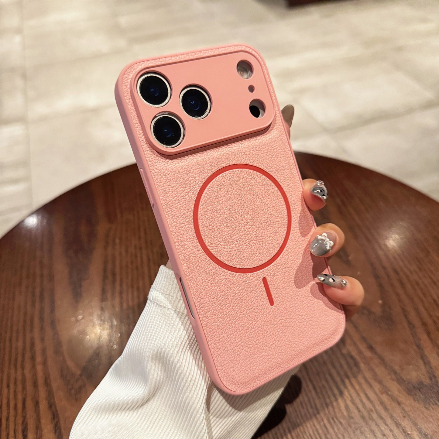 Coque Cuir Magnétique Élégante ✨