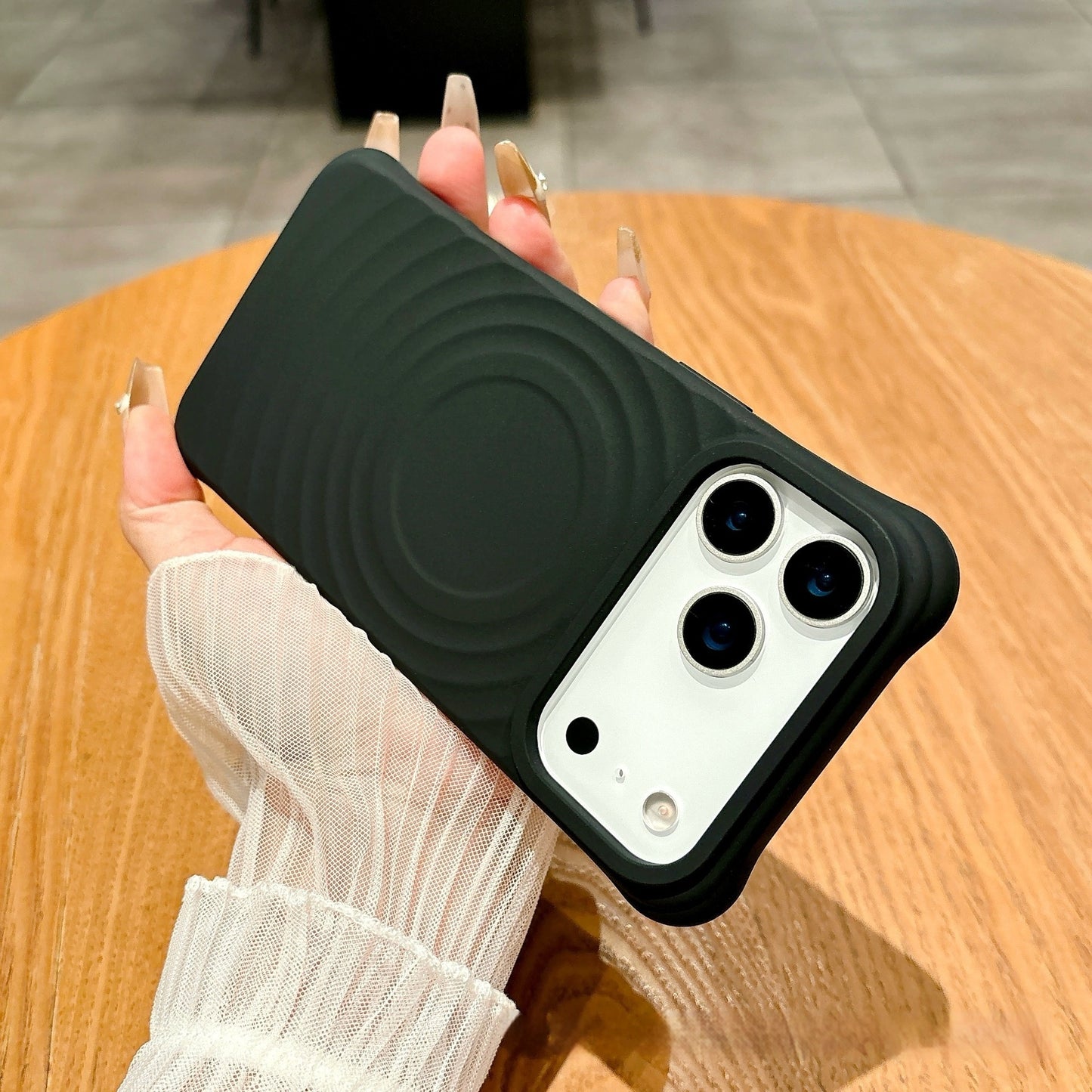 Coque Ondulée Magnétique 🌊