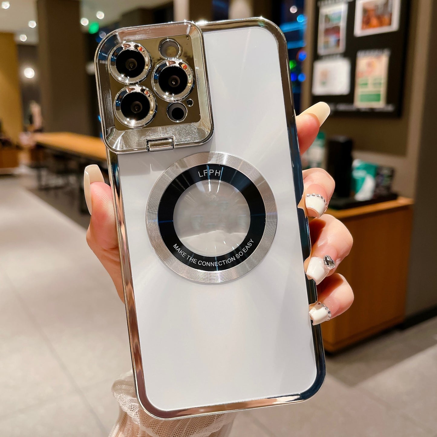 Coque Luxe Électroplaquée Magnétique ✨