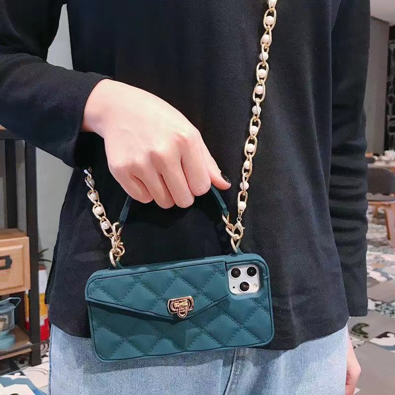 Coque Luxe à Chaîne Dorée 💼