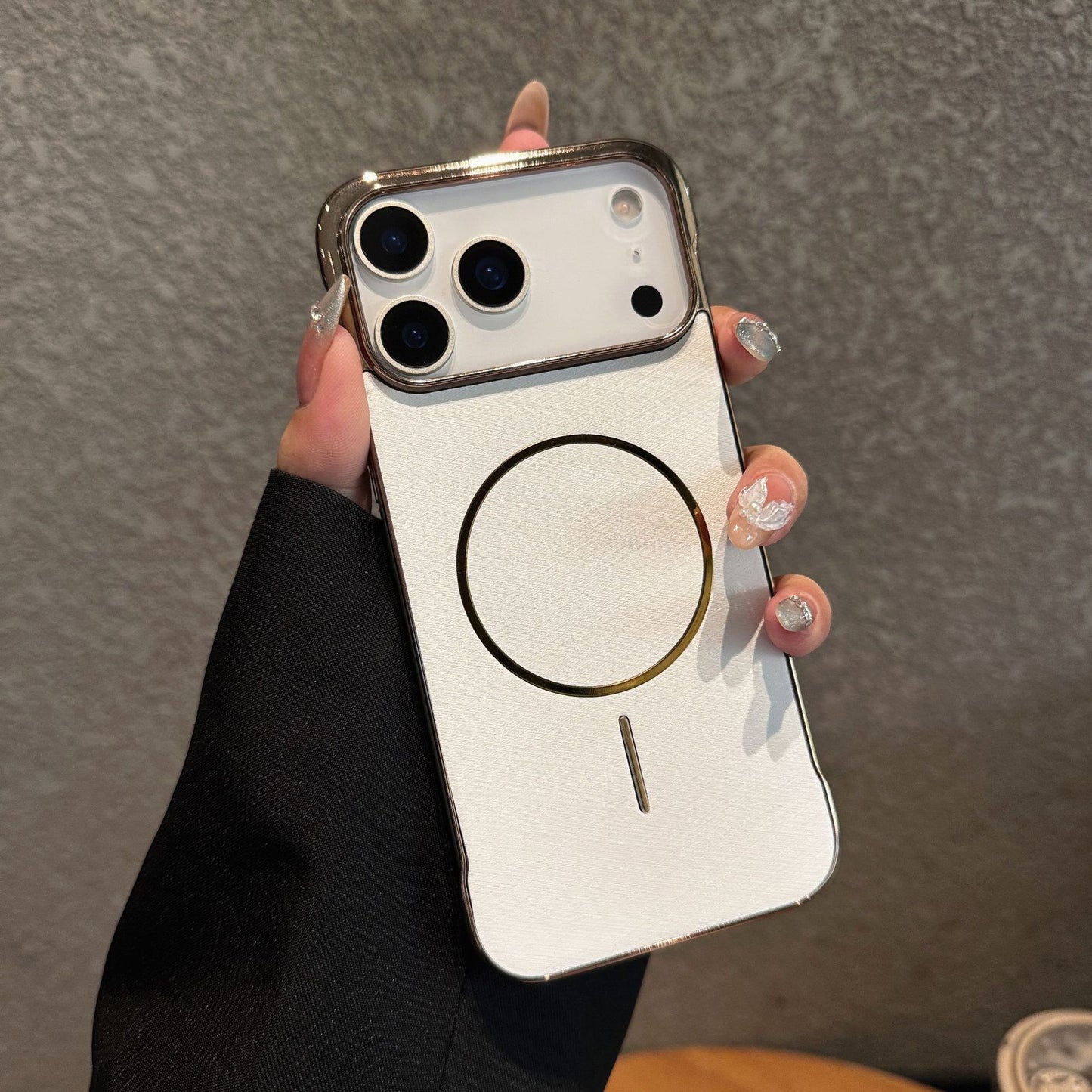 Coque Magnétique Métal Élégante ✨