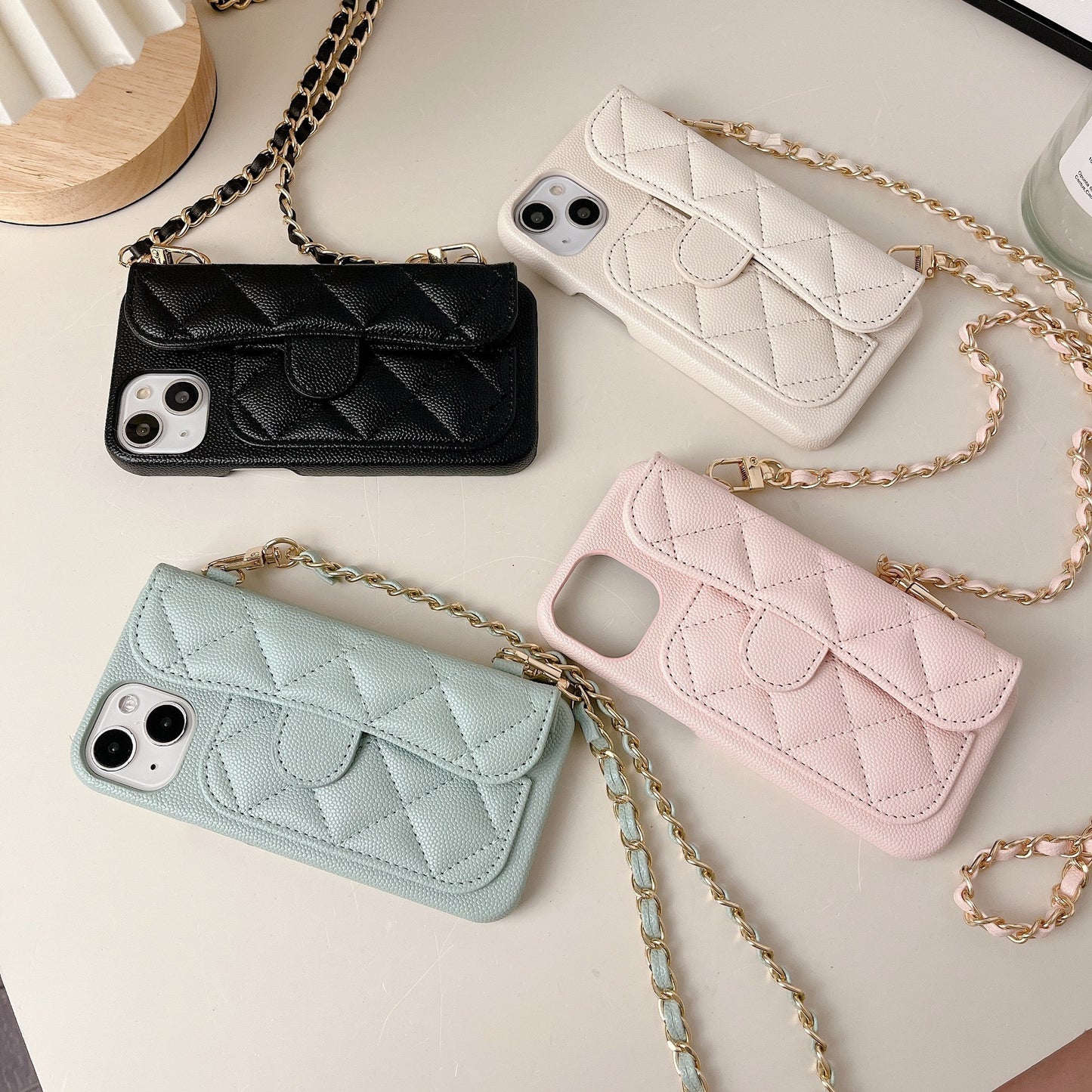 Coque Bandoulière Matelassée 💖